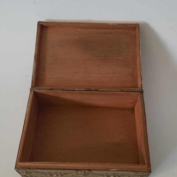Vintage Wooden Brass Overlaid Cigarette Box - image 9