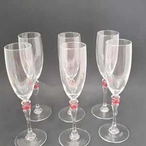 France Luminarc  Flutes Champagne Glasses Clear Red Ball Stem