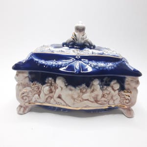 Vintage Italian White And Blue Jewelry Trinket Box Hand Painted With Scene