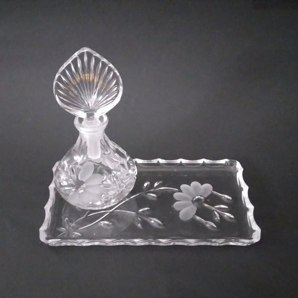 Crystal Etched Perfume Bottle And Tray Vanity Set