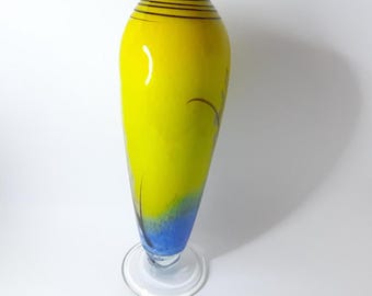 イエローフラワーベース 渦巻き模様 手吹きの脚付きイエローブルー渦巻きモチーフアートガラス花瓶 - Etsy 日本