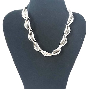 Collier ras de cou doré Lisner vintage