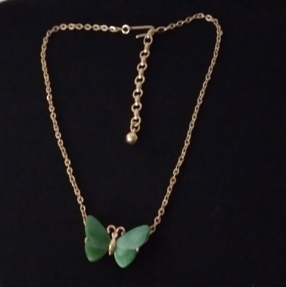 Crown Trifari Green Butterfly Gold Tone Necklace - image 4