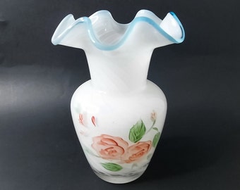 フリル付き花瓶、ケース入り渦巻きガラス、花のバラ、6 インチ花瓶、白