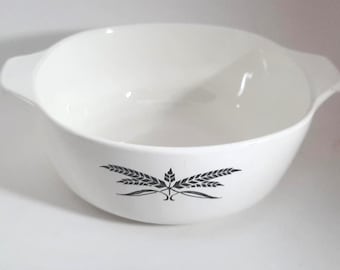 Vintage Anchor Hocking Serving/Mixing Bowl Casserole Dish White And Black Wheat design