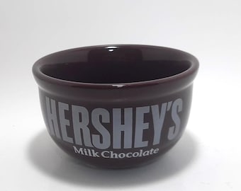 Hershey's Choccolate Ice Cream Bowl Kiss inside