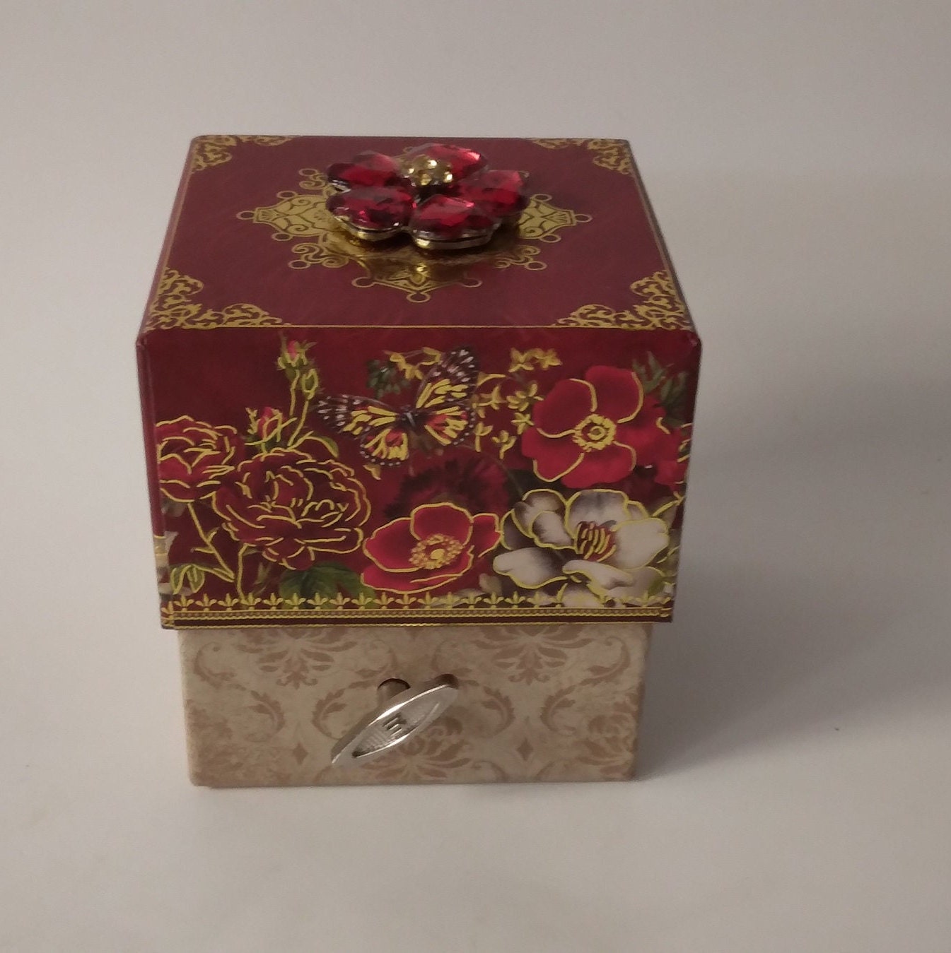 Punch Studio Triple Milled Luxury Rose Soap Music Box - Etsy