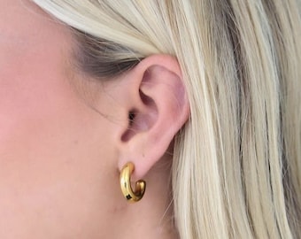Hoop Earrings Gold, Medium Hoop Chunky, Trendy Jewelry, Gifts for Her, Everyday Jewelry, Lightweight Statement Hoop Earrings