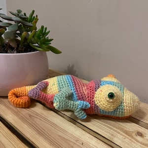 Crochet chameleon, crochet chameleon