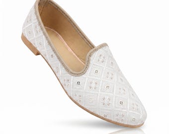 Men's Embroidered Jutti Flats, Traditional Indian Mojari Shoes, Groom Ethnic Loafers