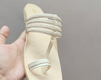 Men's Kolhapuri Chappal: Handmade Leather Indian Sandals