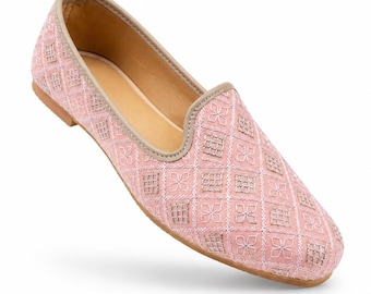 Handmade Pink Wedding Jutti for Men | Embroidered Indian Mojari Shoes | Traditional Groom Footwear |Ethnic Slip-On Loafers