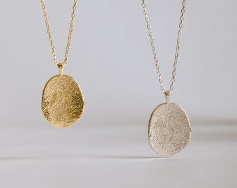 Custom Fingerprint Necklace • Personalized Thumbprint Jewelry • Memorial Necklace • Personalized Gift for Her • Actual Fingerprint Pendant