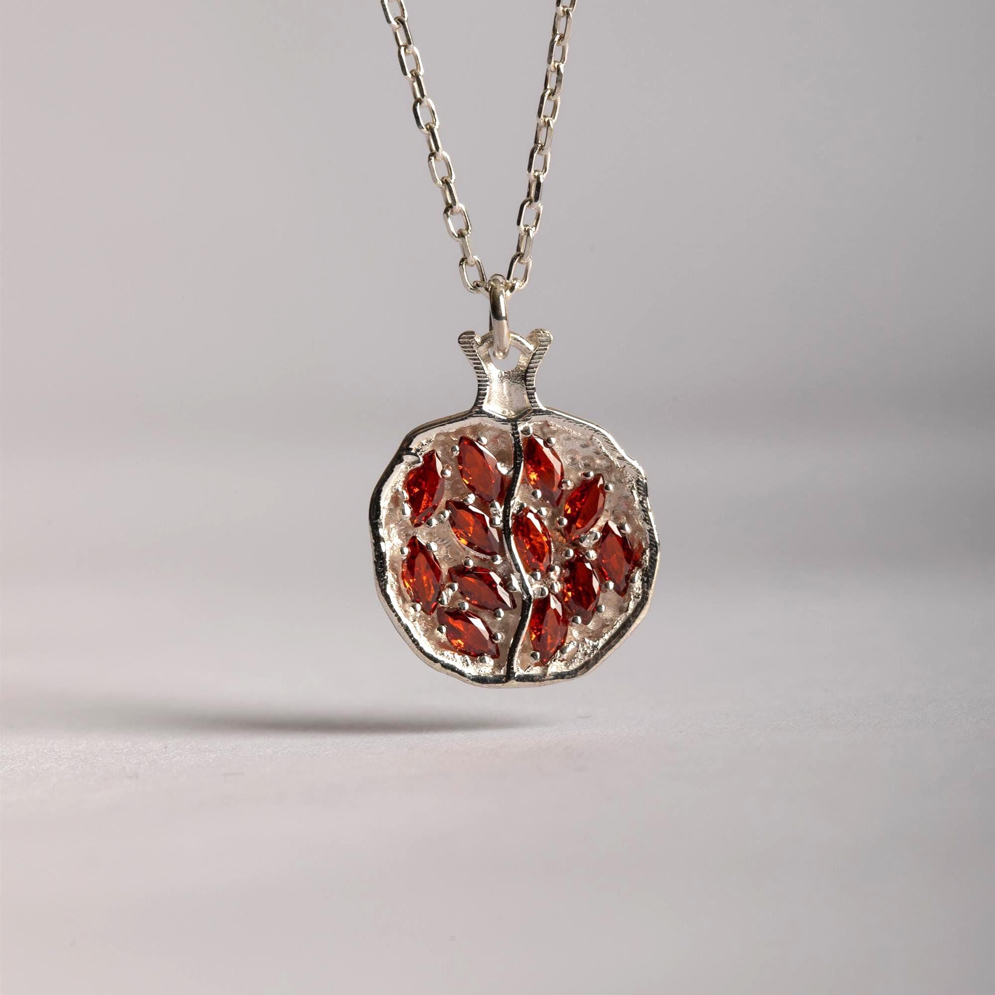 Collana in acciaio ciondolo piuma disign catena maglione collarino da donna