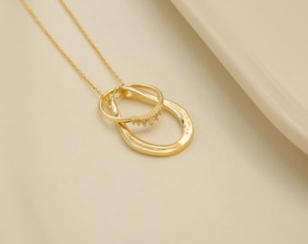 Horseshoe Ring Holder Necklace: Sterling Silver Engagement Ring Keeper, Valentines Day Gift