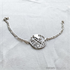 Pulseira com mapa personalizado, pulseira com coordenadas, presente com mapa de onde nos conhecemos, presente exclusivo para casais, local do primeiro beijo, presente de aniversário atencioso