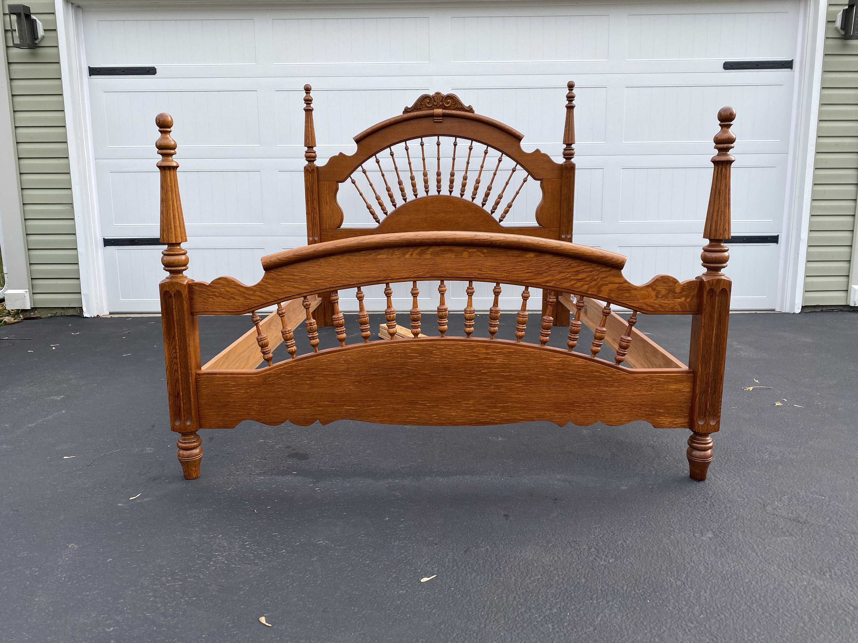 Lexington victorian on sale sampler king bed