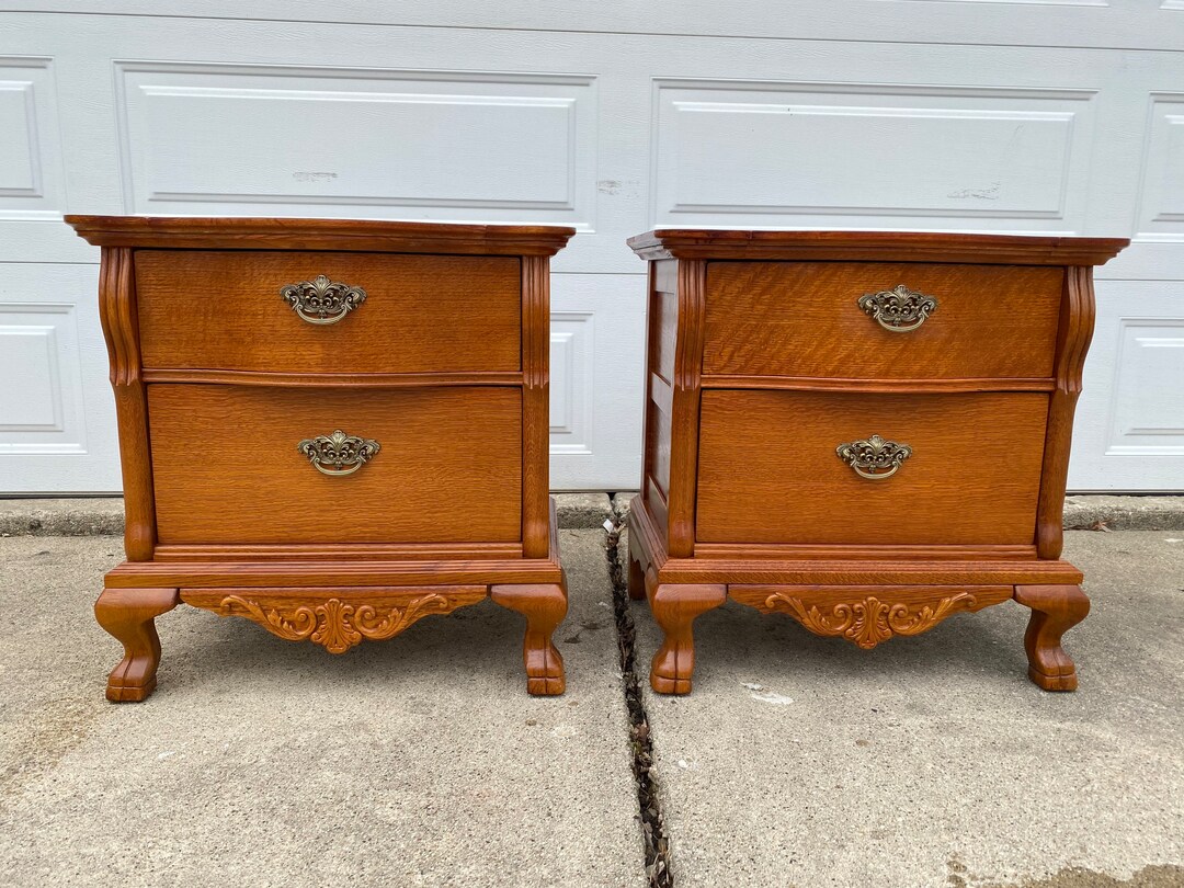 Pair of Lexington Victorian Sampler Collection Nightstand Etsy