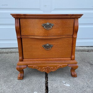 Lexington Furniture Victorian Sampler Collection Nightstand