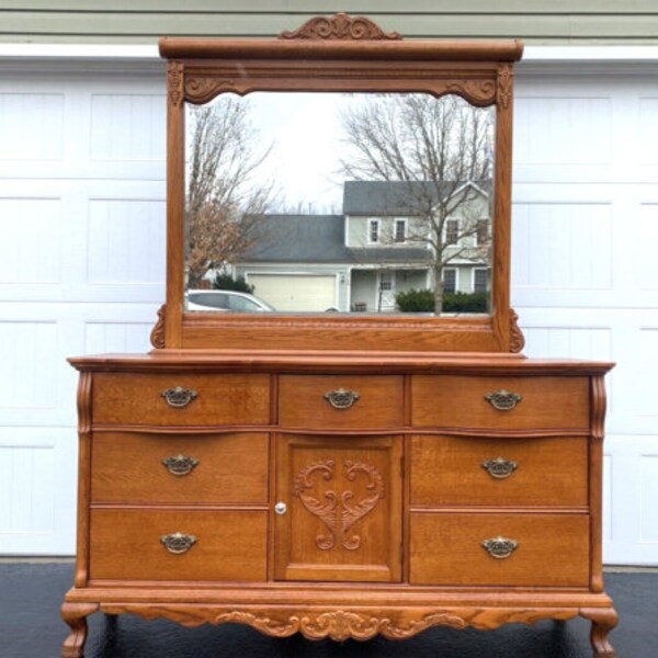 Lexington Victorian Sampler Bedroom Furniture Etsy