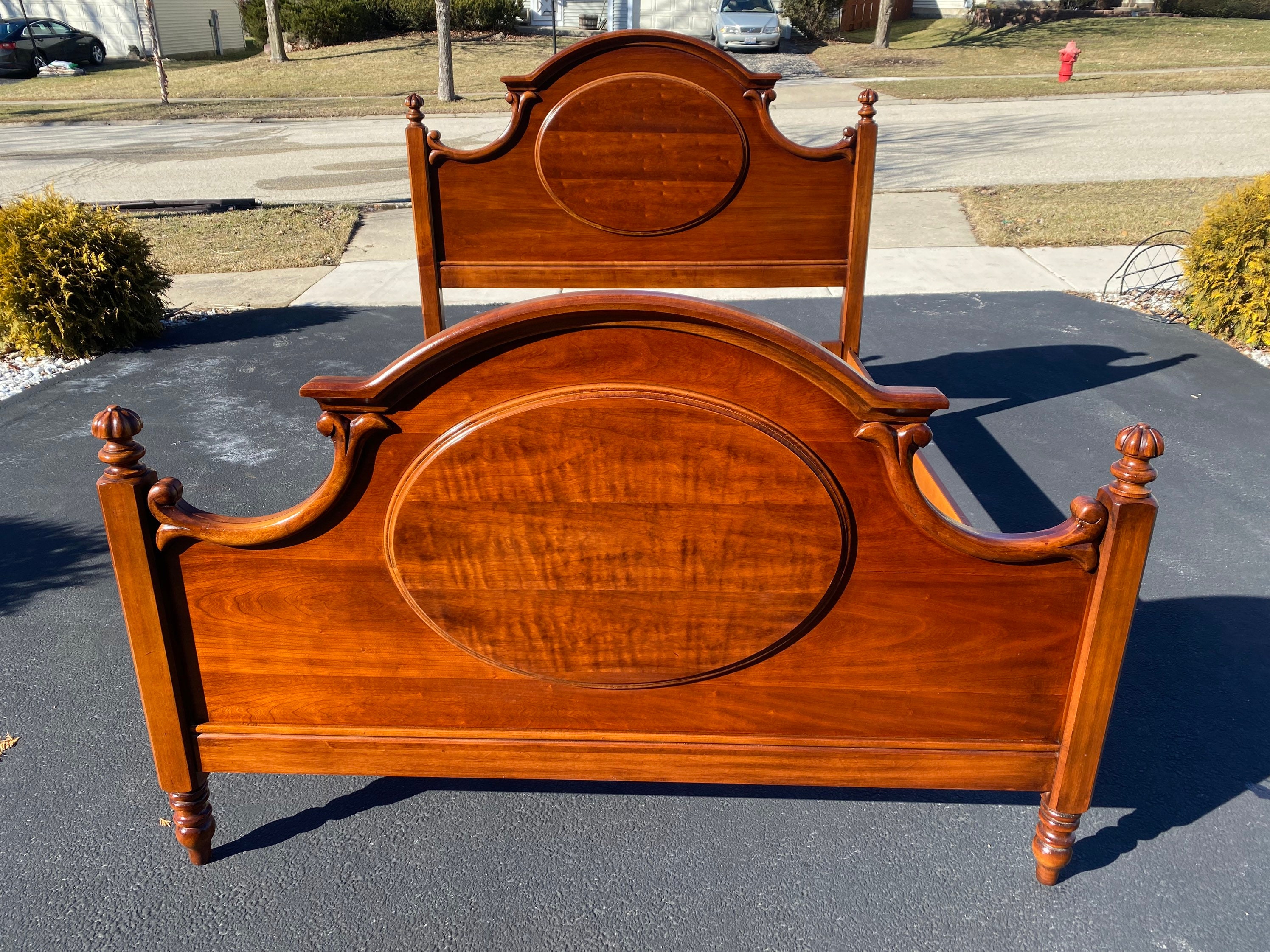 Lexington Furniture Chez Michelle Cherry Queen Bed Headboard