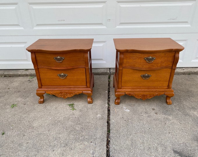 Pair of Lexington Victorian Sampler Collection Nightstand 391621 Etsy