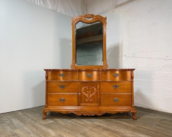 Lexington Furniture Victorian Sampler Collection Triple Dresser