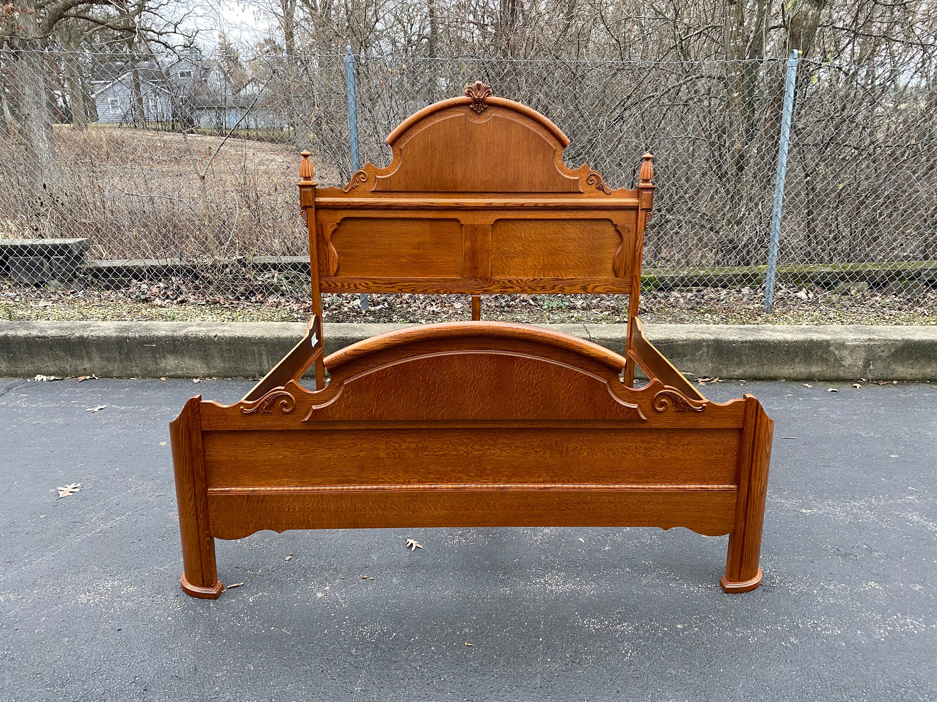 Lexington victorian on sale sampler king bed
