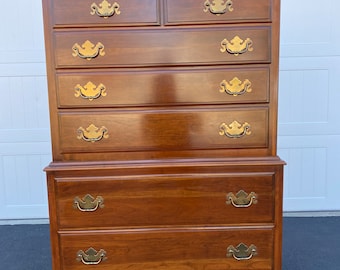 Ethan Allan Georgian Court Collection Chest of Drawers