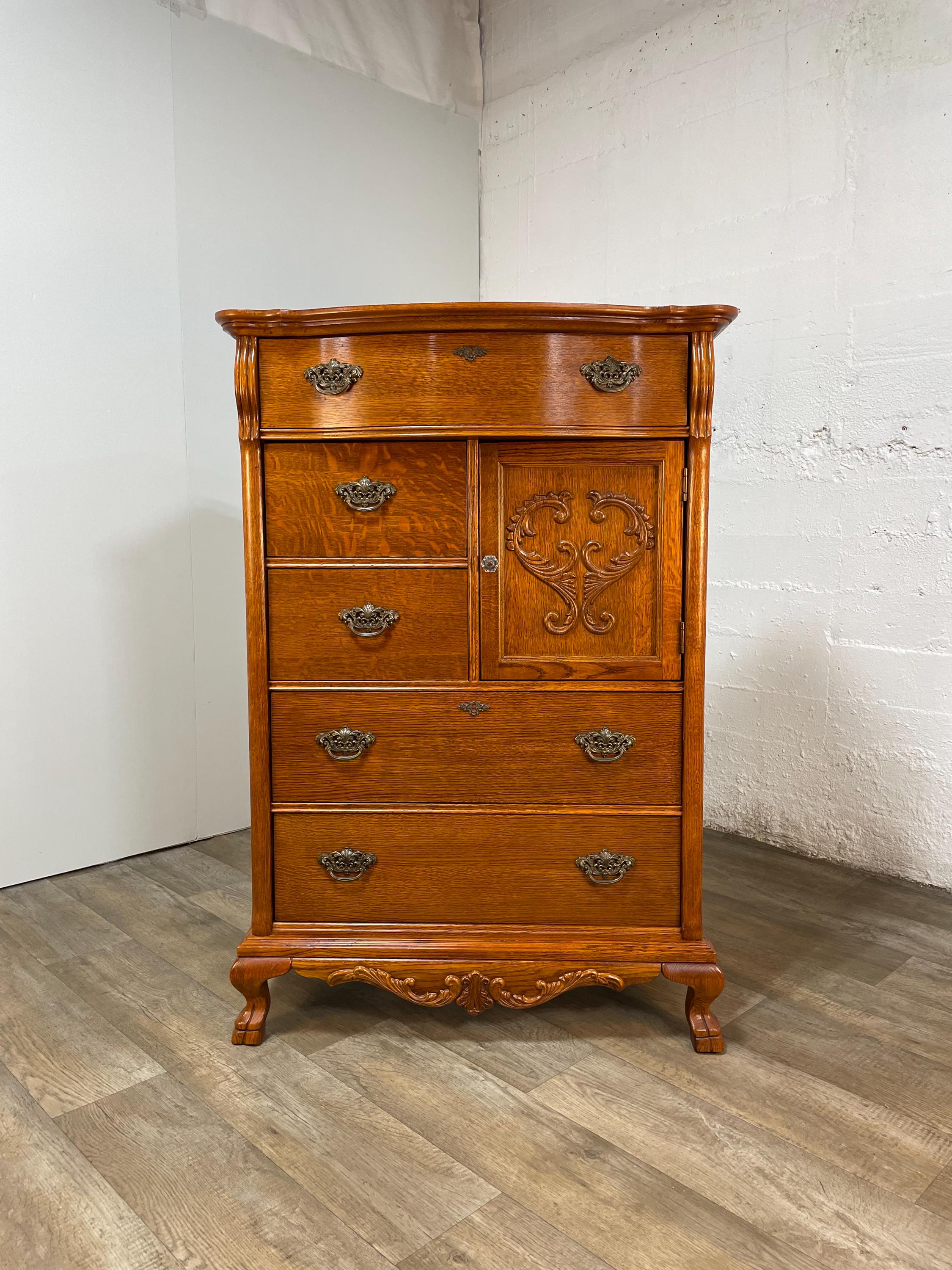 Lexington Furniture Door Chest Victorian Sampler Collection 391