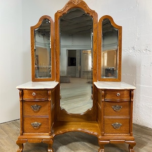 Lexington Victorian Sampler Collection Vanity and Tri-View Mirrors with Bench