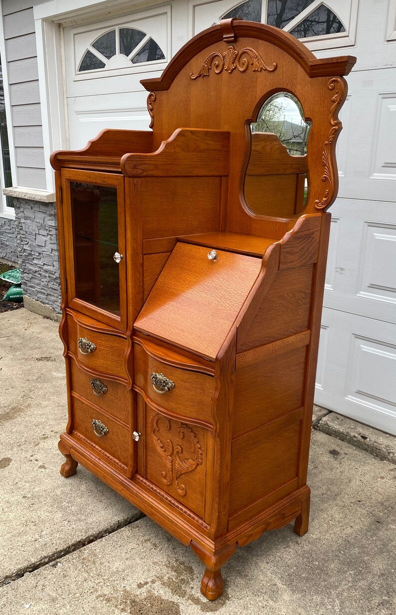 Lexington Furniture Victorian Sampler Collection Side by Side Vanity