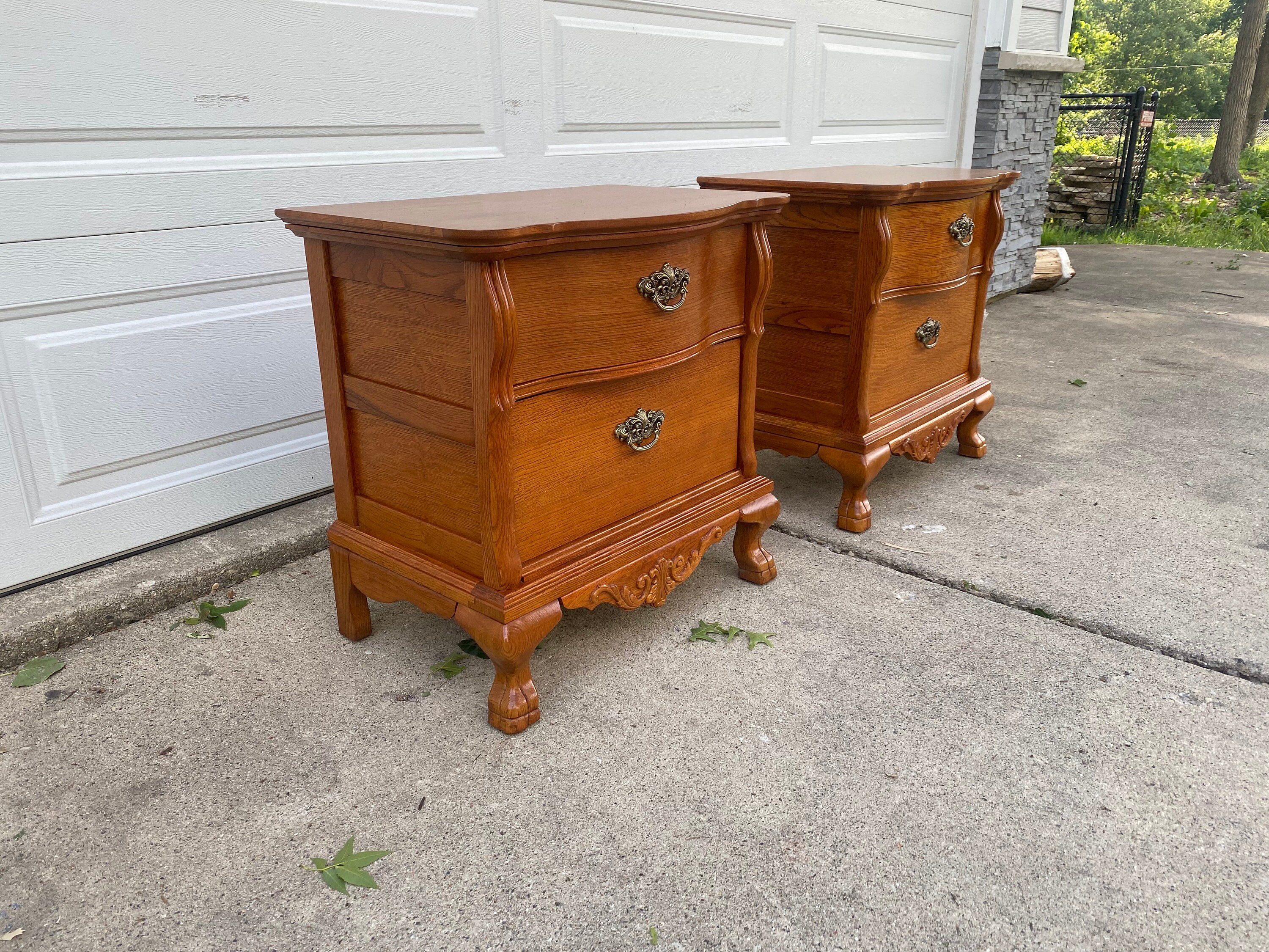 Pair of Lexington Victorian Sampler Collection Nightstand Etsy