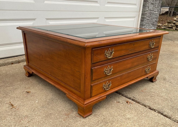 Thomasville Fisher Park Collection Glass Top Coffee Table - Etsy