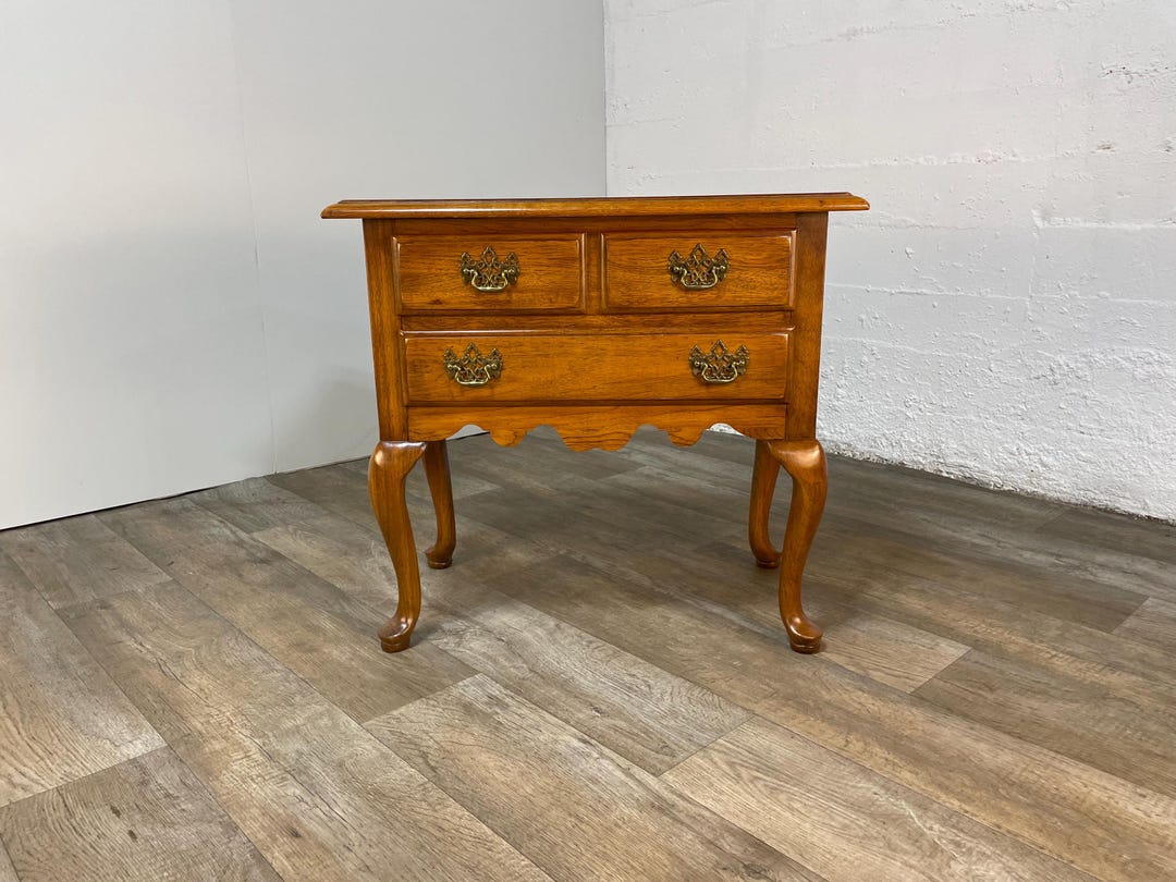 Thomasville Fisher Park Collection Nightstand - Etsy