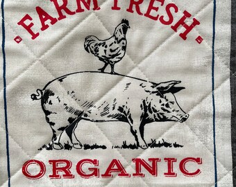 Quilted wall hanging - farm fresh - organic