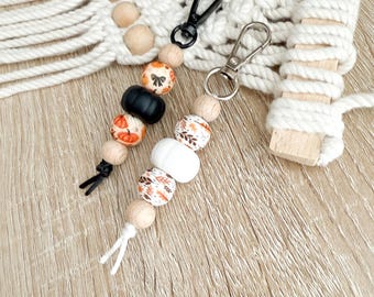 Fall Keychains, Pumpkin Keychains, Cute Fall Keychains, Silicone Keychains, Fall Vibes, Gifts For Her, Keychain Accessories, Pumpkins & Bows
