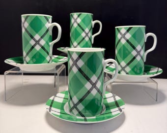 Juego de taza y platillo a cuadros verdes Fitz and Floyd, Cottagecore Kitchen
