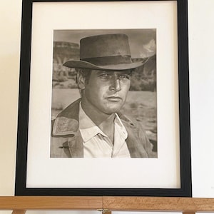 Butch Cassidy Paul Newman Original Framed 8X10 Inch B&W  Press Photo
