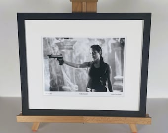 アンジェリーナ・ジョリー 直筆サイン入り ララ・クロフト トゥーム