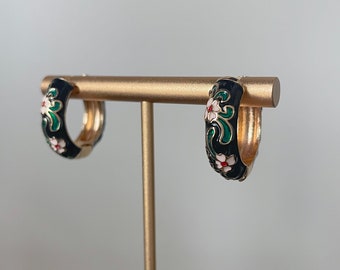 Gold Plated Ivory Flower Enamel Flower Huggie Hoop Earrings | Flower Earring | Vintage