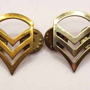 Militaria U.S. Army Sergeant E-5 Insignia Pins Gold Tone Lot of 4