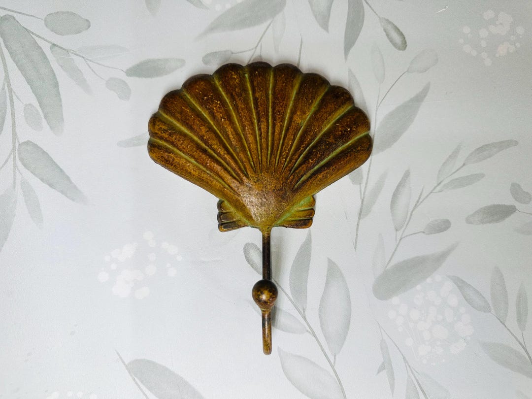 Vintage Style Seashell Wall Hook Bronze Green Clamshell Towel Hook ...