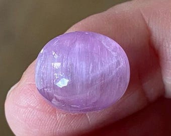 Cat's Eye Kunzite Cabochon, Rare Gemstone, Lavender Color, 12.8cts