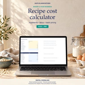 Puede incluir: Una calculadora digital de costos de recetas para empresas de panadería y alimentos mostrada en una pantalla de computadora portátil. La interfaz muestra columnas para ingredientes, mano de obra y precios por lote. Texto: XLSX + PDF.