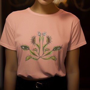 Venus Fly Trap Shirt, Trippy Plant Tee, Unisex Alternative T-Shirt, Gothic Gardener Tee, Botanical punk Tee, Carnivorous Plant Shirt, Black