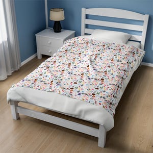 Swifty Eras Plush Blanket: Velveteen TS Theme Bed Decoration