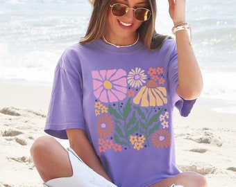 Groovy Flower Shirt, Boho Comfort Colors Tshirt, Retro Wildflower Teacher Tee, Floral Nature Crewneck Boho Gift Mom Birthday Best Friend Top