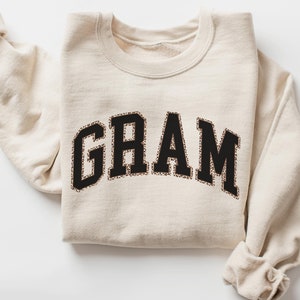 Leopard Gram Sweatshirt, Promoted to Gram Sweater, Animal Print New Gram Crewneck, Gram Mothers Day Gift, Trendy Pregnancy Reveal Gram Shirt