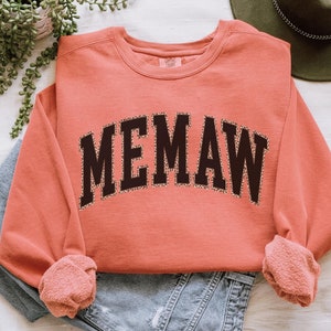 Leopard Memaw Sweatshirt, Promoted to Memaw Comfort Colors Sweatshirt, New Memaw Crewneck, Pregnancy Reveal Memaw Mothers Day Gift